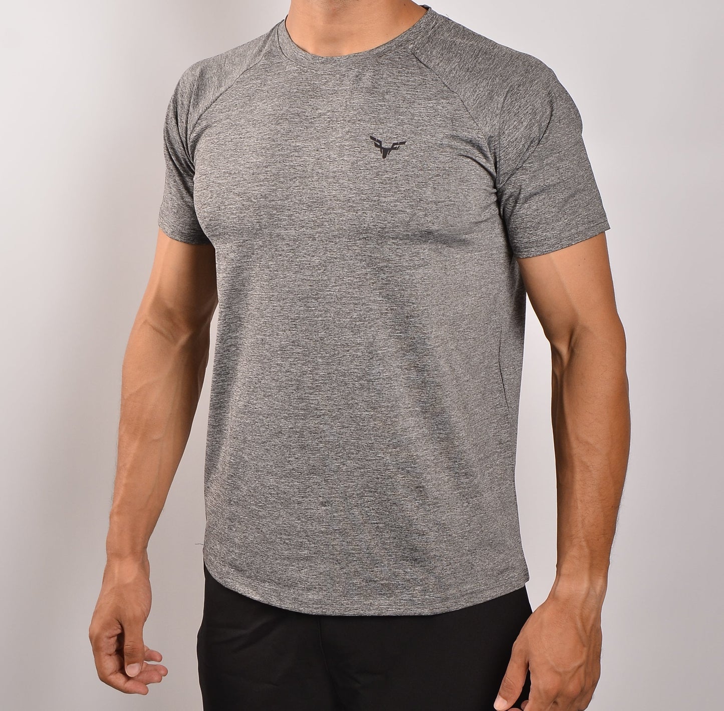 gray t-shirt
